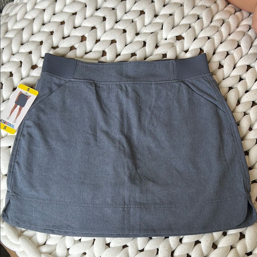 NWT- 32 Degrees Heather Hero Navy Skort for Golf, Tennis or Casual Wear